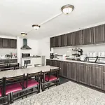 Grewals Inn And Suites