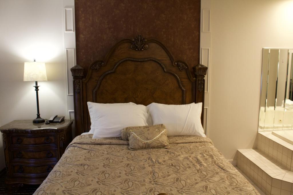 Motel Grewals And Suites