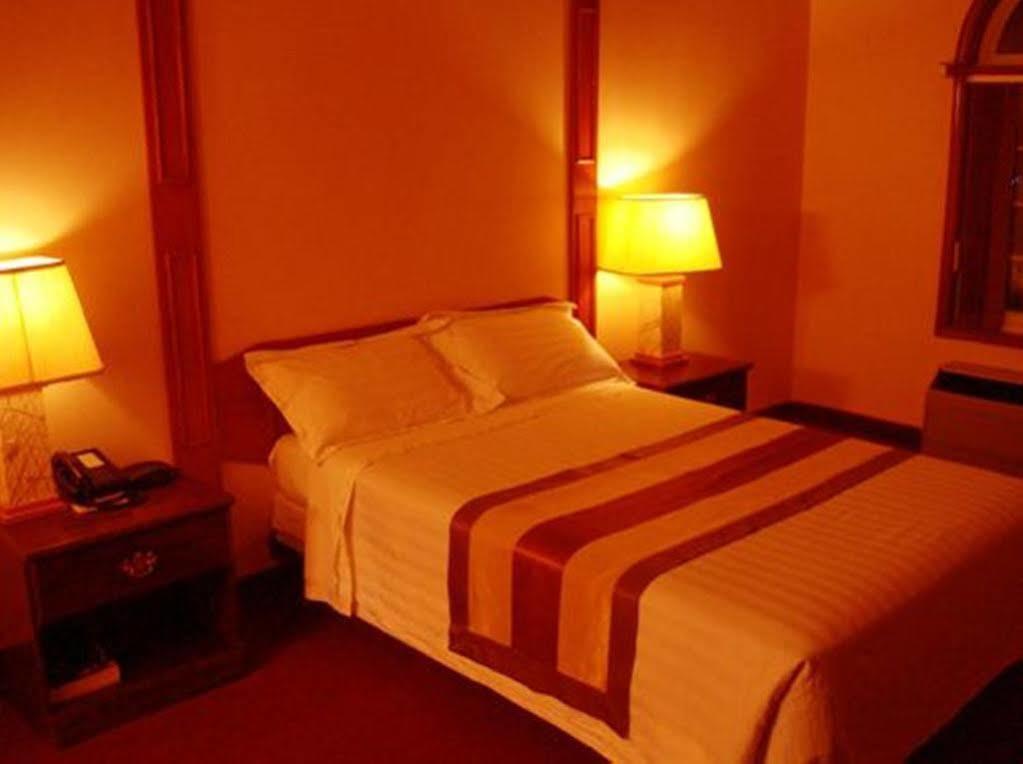 Grewals And Suites Motel