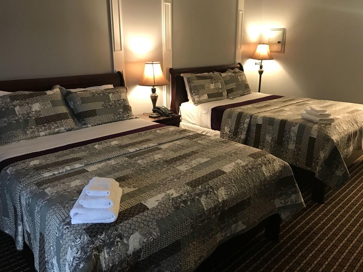 Grewals And Suites Motel