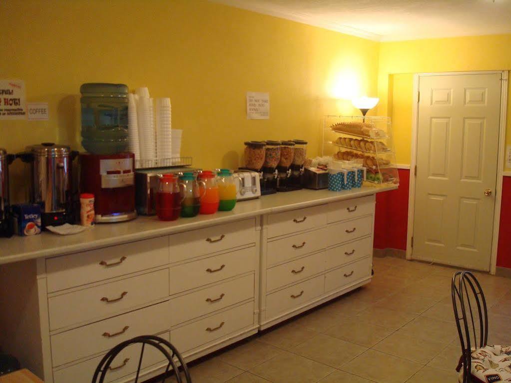 Motel Grewals And Suites 2*